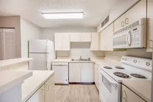 360 Lake Ontario Ct, Altamonte Springs, FL 32701 - Photo 4