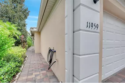 11959 Fiore Drive, Orlando, FL 32827 - Photo 4