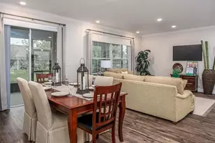 425 W Seminole Dr, Venice, FL 34293 - Photo 10