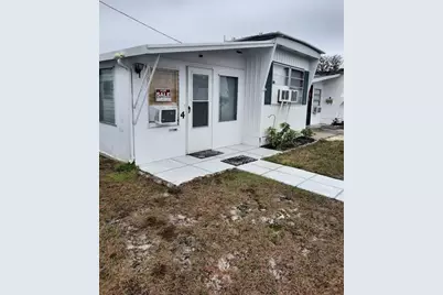 4 Palm Place, Tavares, FL 32778 - Photo 1