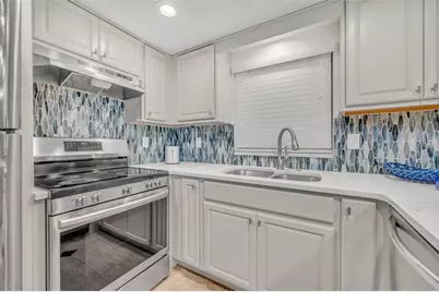 535 N Interlachen Avenue #203, Winter Park, FL 32789 - Photo 8