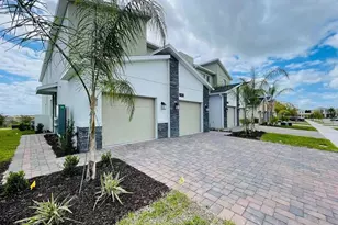 1161 Drop Ln, Davenport, FL 33896 - Photo 2