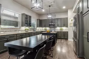 556 Cresta Cir, West Palm Beach, FL 33413 - Photo 10