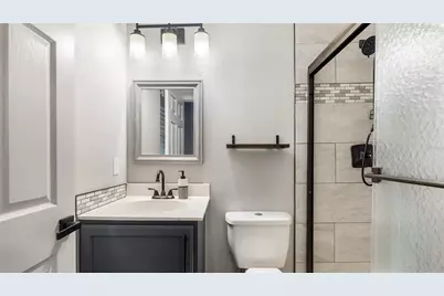 556 Cresta Circle, West Palm Beach, FL 33413 - Photo 40