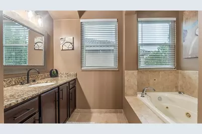 556 Cresta Circle, West Palm Beach, FL 33413 - Photo 34