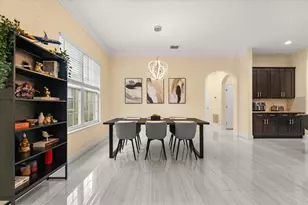 2717 Scarborough Ct, Kissimmee, FL 34744 - Photo 10