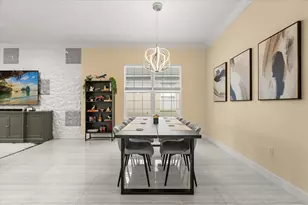 2717 Scarborough Ct, Kissimmee, FL 34744 - Photo 18