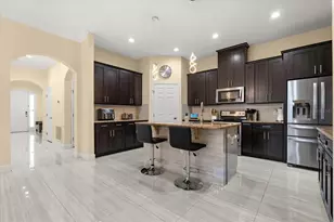 2717 Scarborough Ct, Kissimmee, FL 34744 - Photo 6