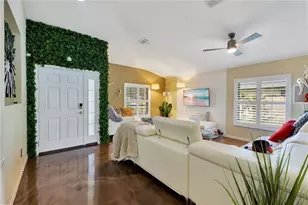 2717 Eagle Canyon Dr S, Kissimmee, FL 34746 - Photo 2