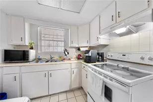 2717 Santana Ave, Orlando, FL 32811 - Photo 10