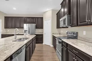 421 Merry Brook Cir, Sanford, FL 32771 - Photo 6