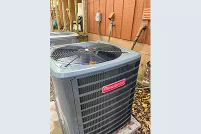 5530 SW 8th Place, Gainesville, FL 32607 - Photo 18