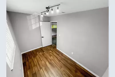 5530 SW 8th Place, Gainesville, FL 32607 - Photo 12