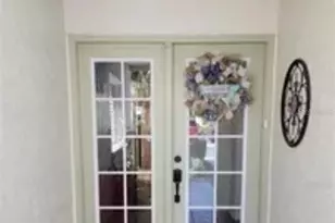 625 Duchess Blvd, Dunedin, FL 34698 - Photo 2