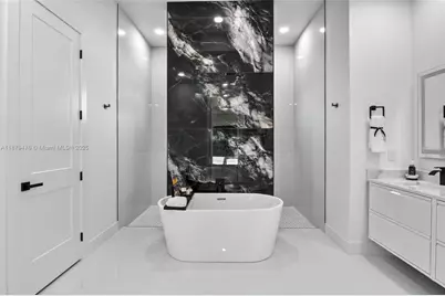 2107 NW 2nd Place, Cape Coral, FL 33993 - Photo 28