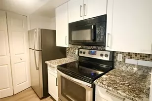 13003 Plantation Park Cir, Orlando, FL 32821 - Photo 4