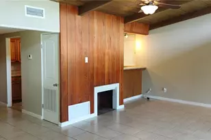 126 E Cypress Ave, Howey in the Hills, FL 34737 - Photo 8