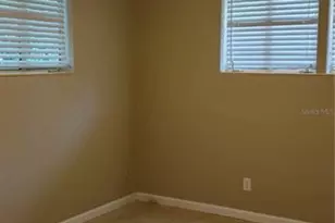 126 E Cypress Ave, Howey in the Hills, FL 34737 - Photo 20