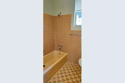 126 E Cypress Avenue, Howey in the Hills, FL 34737 - Photo 24