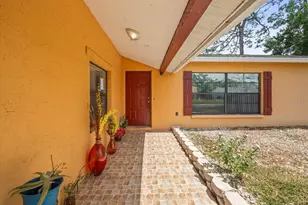 10164 Gifford Dr, Spring Hill, FL 34608 - Photo 4