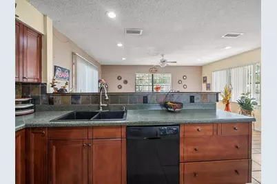 10164 Gifford Drive, Spring Hill, FL 34608 - Photo 14