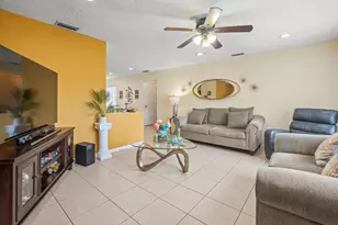 10164 Gifford Dr, Spring Hill, FL 34608 - Photo 6