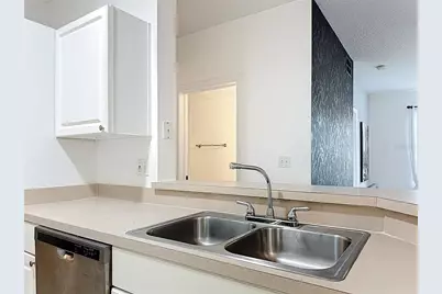 5548 Metrowest Boulevard #209, Orlando, FL 32811 - Photo 12