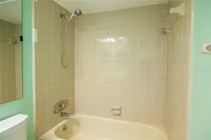 8 Escondido Cir, Altamonte Springs, FL 32701 - Photo 32