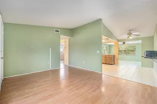 6653 Albemarle Pkwy, New Port Richey, FL 34653 - Photo 6