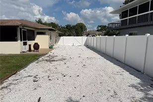 2204 78th St W, Bradenton, FL 34209 - Photo 24