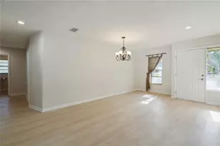 2204 78th St W, Bradenton, FL 34209 - Photo 8