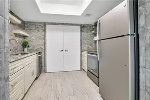 202 Crown Oaks Way, Longwood, FL 32779 - Photo 4