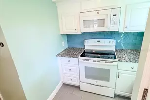 33 N Hampton Ave, Orlando, FL 32803 - Photo 4