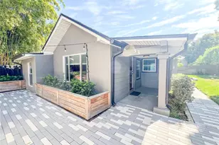 33 N Hampton Ave, Orlando, FL 32803 - Photo 1