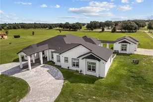 18800 Groves Dr, Groveland, FL 34736 - Photo 4