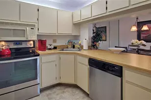 928 S Pine Ridge Cir, Sanford, FL 32773 - Photo 10
