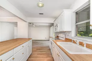 1395 Indian Rock Ct, Deltona, FL 32725 - Photo 12