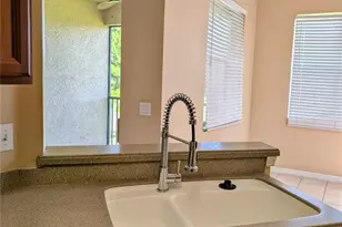 9441 Myrtle Creek Ln, Orlando, FL 32832 - Photo 6