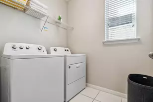 1820 Sandy Pk Trl, Kissimmee, FL 34747 - Photo 32