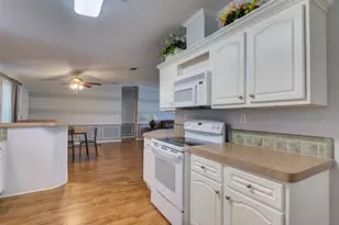 4106 Greenbluff Rd, Zellwood, FL 32798 - Photo 10