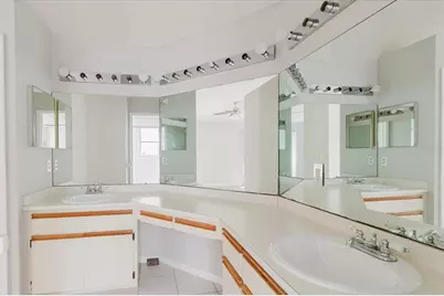 8450 Royal Hart Drive, New Port Richey, FL 34653 - Photo 20