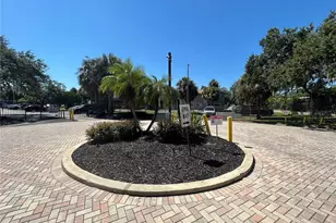 6308 Newtown Cir, Tampa, FL 33615 - Photo 2