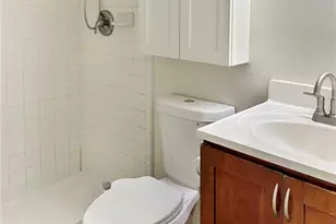 4701 Capri Pl, Orlando, FL 32811 - Photo 6