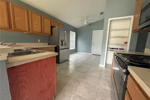 318 Sikes Ct, Orlando, FL 32809 - Photo 6