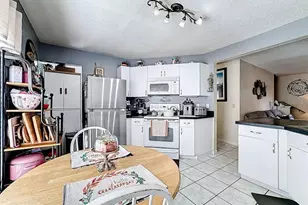 9710 Lupine Ave, Orlando, FL 32824 - Photo 14