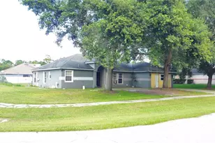 2570 Coachman Dr, Deltona, FL 32738 - Photo 2