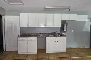 2570 Coachman Dr, Deltona, FL 32738 - Photo 32