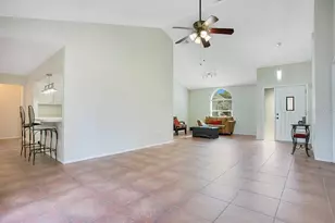 2952 Erskine Dr, Oviedo, FL 32765 - Photo 6