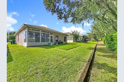 5643 Bounty Circle, Tavares, FL 32778 - Photo 46