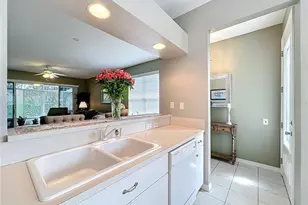 5643 Bounty Cir, Tavares, FL 32778 - Photo 14